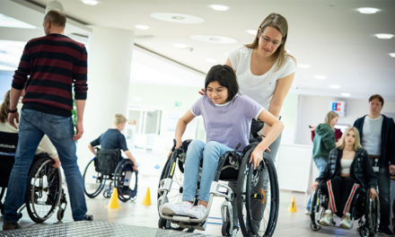 Rollstuhlfahrtraining im BG Klinikum Hamburg