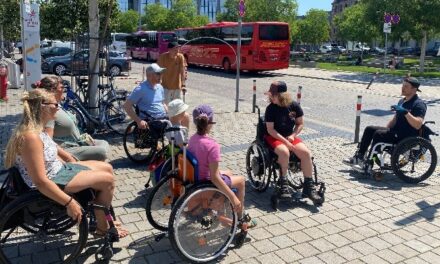 Antworten gab es beim Rollstuhltraining für Kinder und Jugendliche in Nürnberg